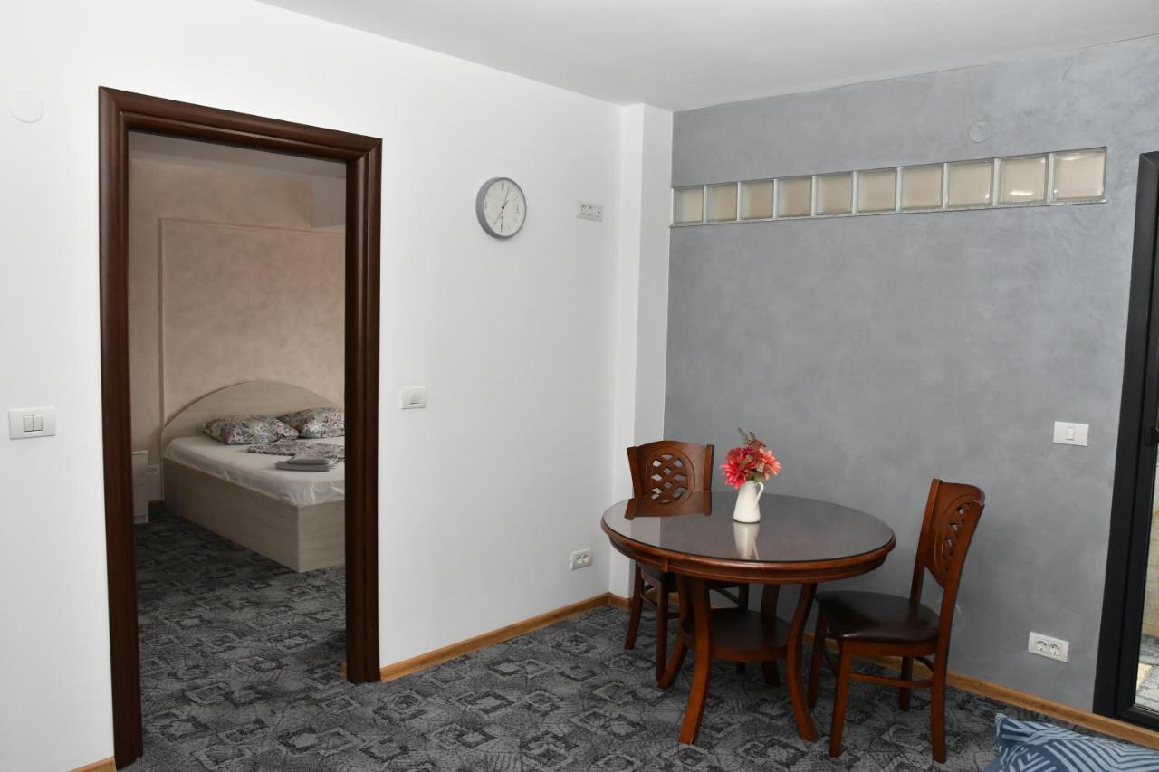Apartament Luxury - Promenada Mall Craiova Luaran gambar
